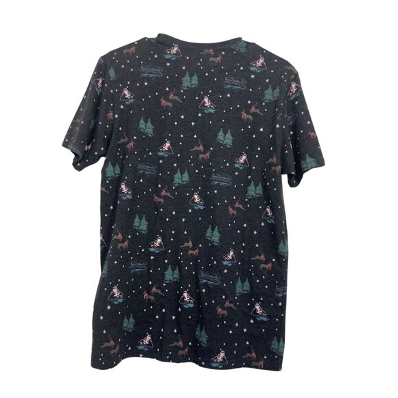 Free Planet Mens Holiday Themed Fitted T-Shirt Size Medium Cotton Blend - Picture 8 of 9